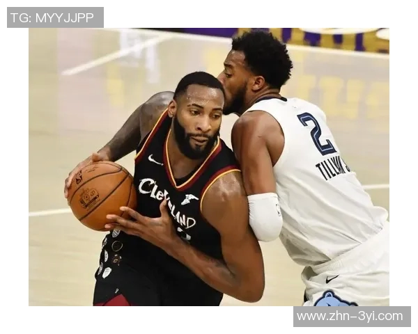 伊戈达罗罚球失手阿伦飞身救球重夺球权引发比赛悬念